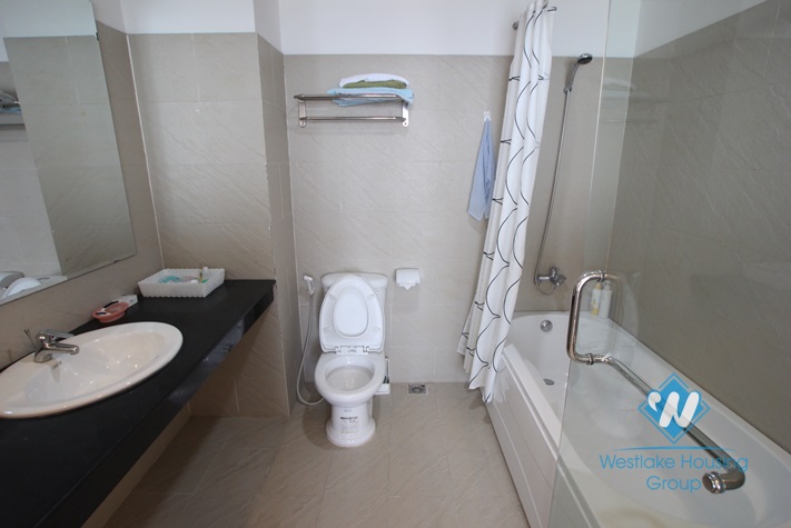 High quality apartment with lake view for rent in Xuan Dieu street, Tay Ho, Hanoi